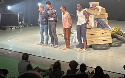 Miñan antzerkiaren azken emanaldia egin dute Saran