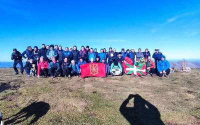 Urteroko legez, urtea borobiltzeko Legatera eta Auzara ateraldiak egin dituzte Baztango Mendigoizaleek