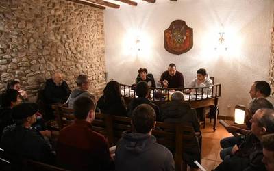 Elizondoko Herriak urteko kontuak aurkezteko batzarra eginen du bihar