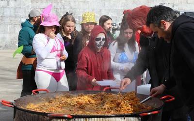 Hilaren 14ra arte aurkeztu daitezke Aratusteetako kartel lehiaketarako lanak