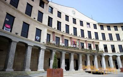 Gizarte arretan Araba eta Bizkai arteko hitzarmena eskatu du Laudioko Udalak