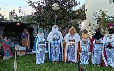 [ARGAZKIAK] Hiru Errege Magoen bisita izan dute Beran