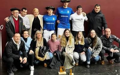 Goizuetako bi pilotari txapeldun Diario Vasco txapelketan