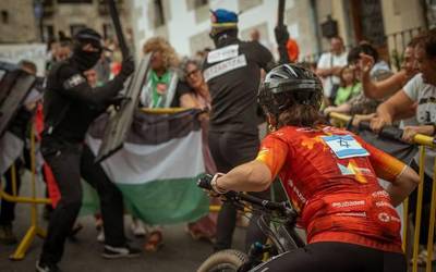 Kirola eta politika: Agerian geratu den  sinbiosia