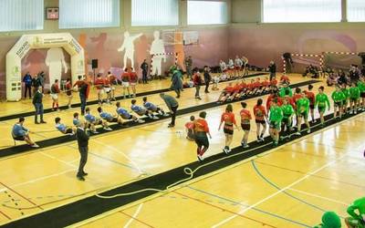 Euskal Herriko goma gaineko sokatira txapelketa nagusia larunbatean abiatuko da Ezpeletan