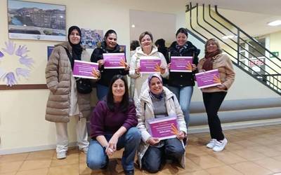 Uler saioak egin dituzte San Lazaro egoitzako erizainekin