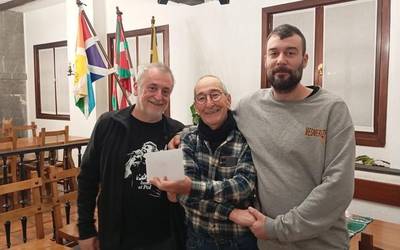 Iker Gonzalez eta Jon Altuna 'Oxan' nagusi Euskal Herriko mus txapelketako Bergarako kanporaketan