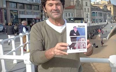 “Nire bi sustraiak senidetu nahi izan nituenean 'García' eleberria idaztea izan zen Gijon eta Urduña elkartzeko lotura naturala”