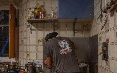 Geltokitik, geratzeko tokira