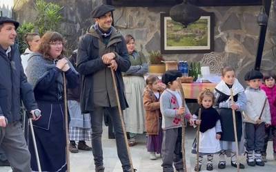 Ziriak eta umorea Soraluzeko baserrietako Santa Ageda Eskean