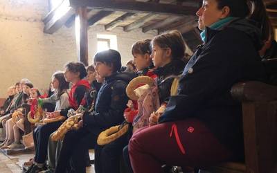 Jakiak bedeinkatu dituzte Basalden San Blasen omenez