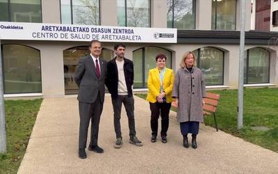 Euskadiko lehen zentro soziosanitarioa martxan da Aretxabaletan