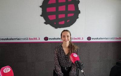 Ane Ariz: “Oso kirol gomendagarria da gimnasia erritmikoa; niri gauza ugari eman dizkit”