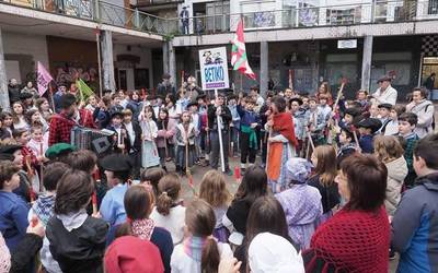 Agate Deuna bezperako kantuak Leioan