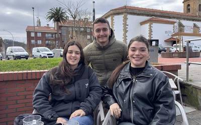 Inauteriak ate joka ditugu...prest al dituzue mozorroak?