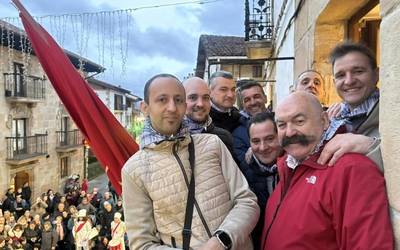 Zezensuzkoak balkoian