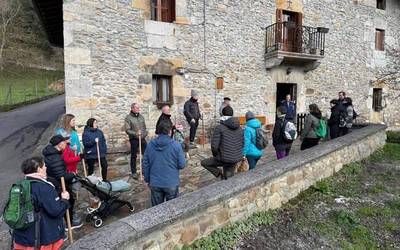 [ARGAZKI GALERIA]: Santa Ageda koplak abesten ibili dira gaur mañariarrak