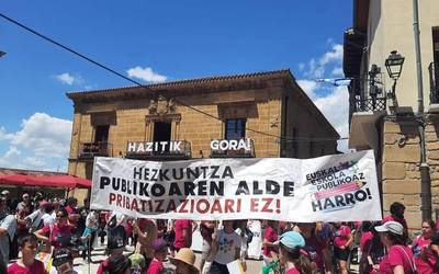 Zergatik matrikulatu ditugu gure umeak eskola publikoan?