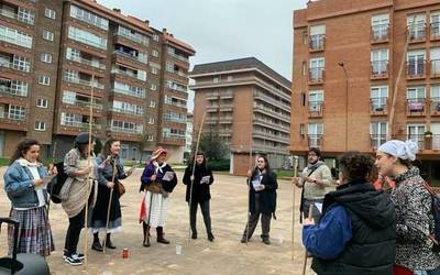 Kalera itzuliko da Korokoiak taldea, Sasi ageda eskearekin