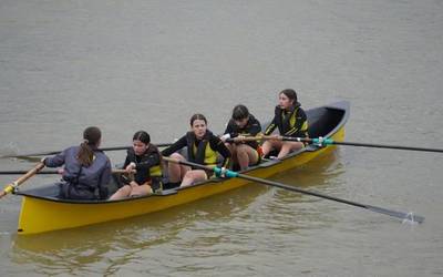 Maila ona erakutsi dute Zumaiako batelek etxean jokatutako jardunaldian
