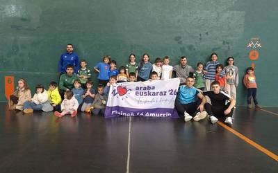 Euskal pilota topaketarekin ekin diote berriro Araba Euskarazeko motorrak berotzeari