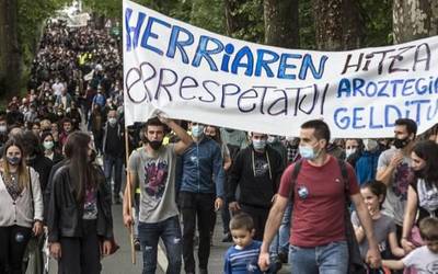 Urko Gartzia: "Aroztegiko auziaren bide judiziala ez da akitu, borrokak segitzen du"