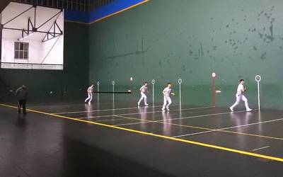 Arkupe elkartearen pilota txapelketako seniorrek final laurdenak jokatuko dituzte ortzegunean Lesakan