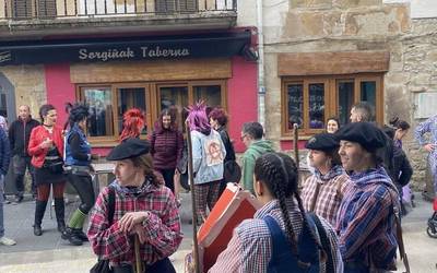 Mozorroak eta zatamarroak Lakuntzan