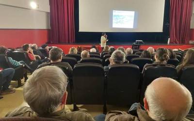 AHT azterlanaren inguruan "informatuta egotera" gonbidatu du udalak