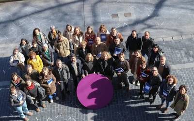 Indarkeria matxistari erantzun publiko instituzionala emateko protokoloa eguneratu dute Gipuzkoan