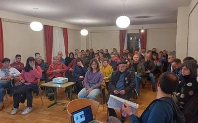 AHT egitasmoak alternatiba baduela azaldu diete urdindarrei