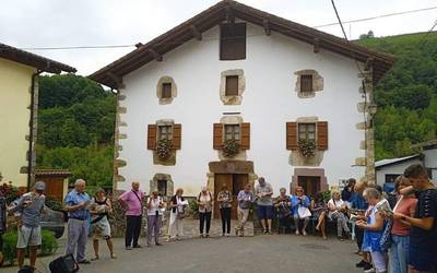 Baztan Kantuz Almandozen izanen da igande eguerdian