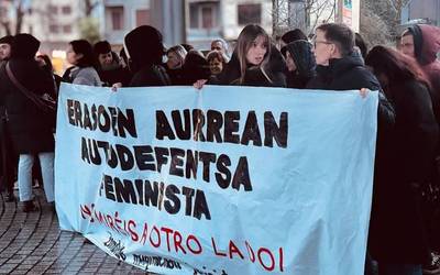 Zornotzako mugimendu feministak "jarrera konplizeak apurtzera" deitu du azken egunetako erasoen harira