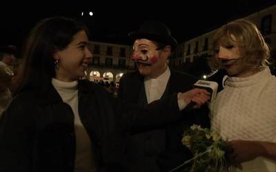 Oñatiko Inauteriek kaleak hartu dituzte ohitura eta dantzen artean