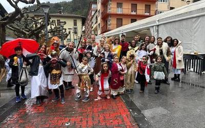 Soraluzeko mozorro lehiaketa, bozkatu hemen