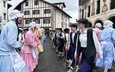 [ARGAZKIAK] Inudeek eta artzainek alaitu dituzte Berako karrikak