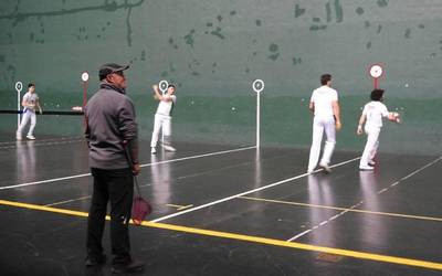 Arkupeko eskuz binakako pilota txapelketako lehen finalistak ezagutu dira