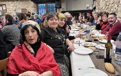 Ijitoak eta zirkuko pertsonaiak protagonista Lizarragan