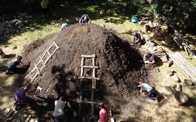 Txondorra nola egin zuten jaso duen dokumentala ikusgai dago