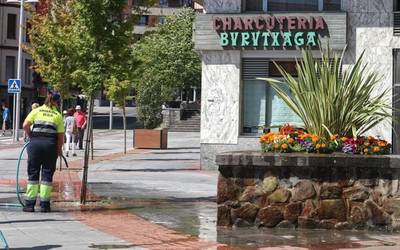 Ertzainei egindako mehatxuak arbuiatu dituzte