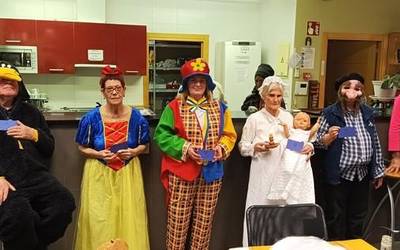 Landatxope elkartean 52 lagun elkartu dira Aratusteetako astearteko mokadua egitera