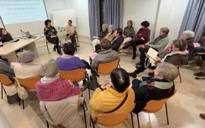 Esperientzia inspiragarrien gaineko berbaldia izango da eguenean