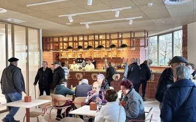 [ARGAZKI GALERIA] Nafarroa Zentroko taberna berria estreinatu dute