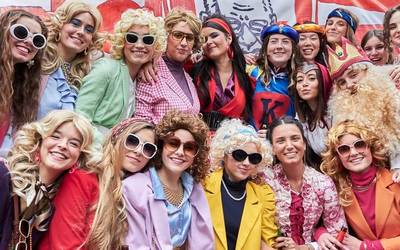 Aretxabaletako Aratusteetako kaleko giroa