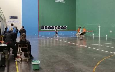 Inkernuk antolatutako frontenis txapelketan 20 bikote arituko dira