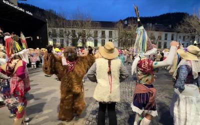 Dantzekin amaitu dituzte Aratusteak eskoriatzarrek