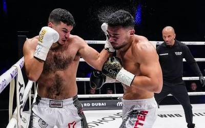 Moha Hamdik garaipenarekin debutatu du profesionaletan