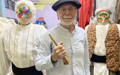 "Buruzagi lanak egiteko itxura aproposa dudala esan didate!"