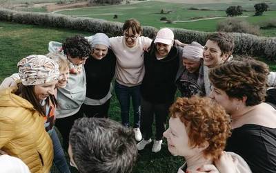 Julene Illarramendi: "Bularreko minbizia ez da arrosa, marroi bat da"