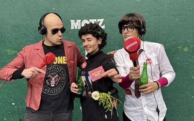 Kantu-eskean hasi, euripean segi, eta dantzatzen eman diote amaiera jaiei